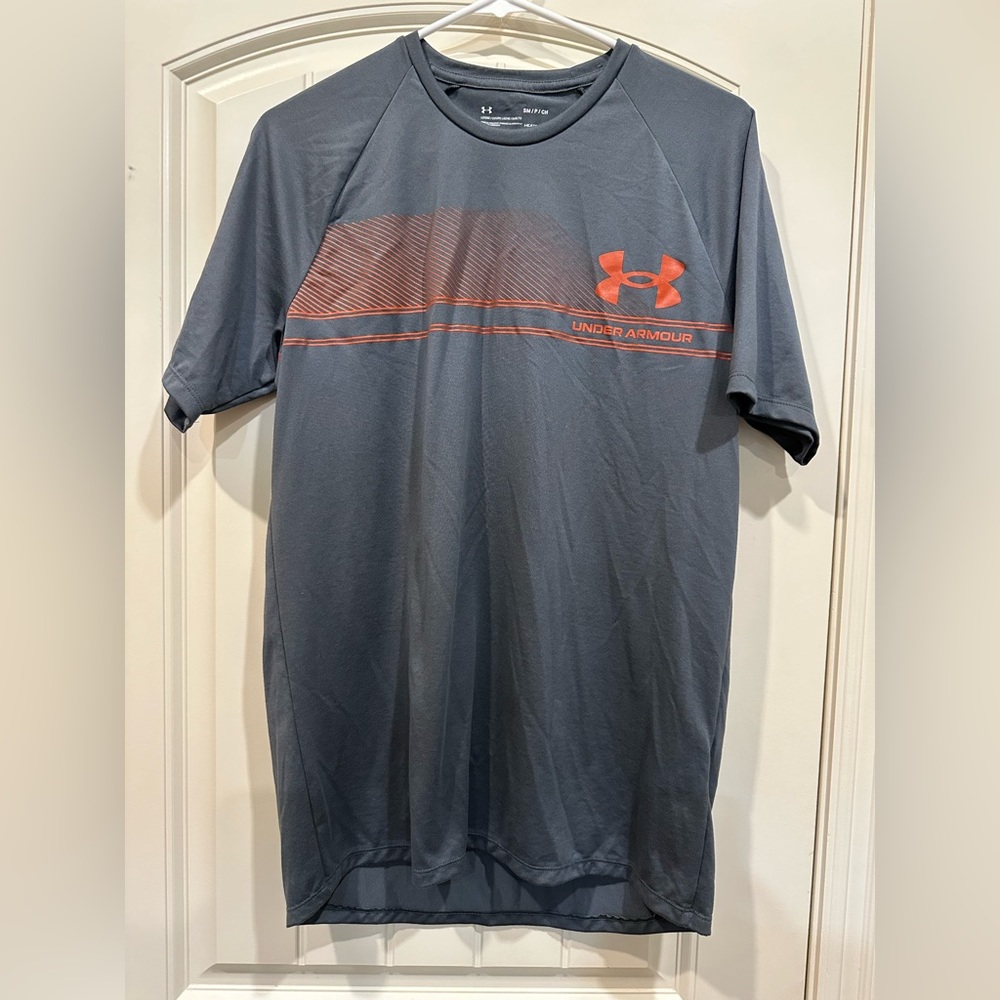 Under Armour Dri-fit short sleeve shirt